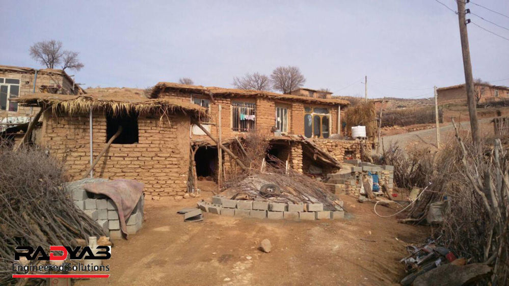 بازسازی خانه های گلی روستایی